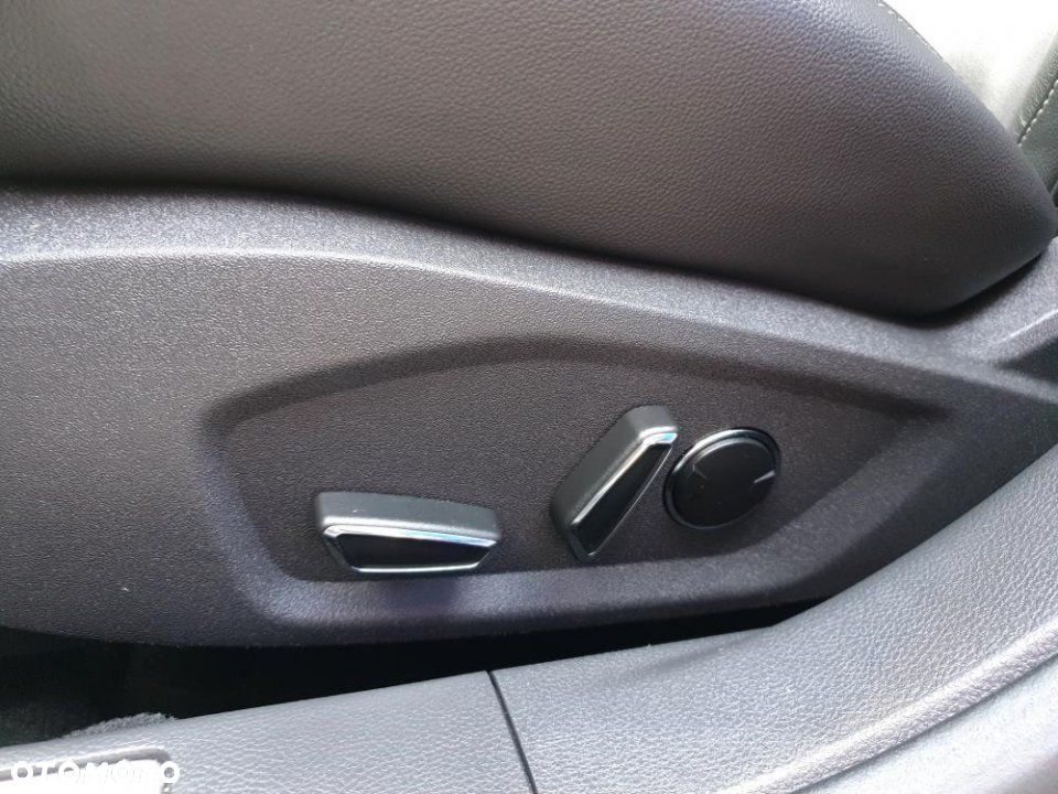 Ford Mondeo - 28