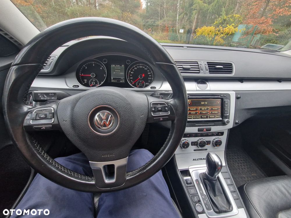 Volkswagen Passat 2.0 TDI 4Mot Highline DSG - 3