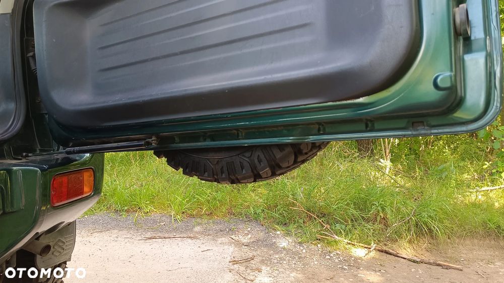 Suzuki Jimny 1.3 JLX - 33