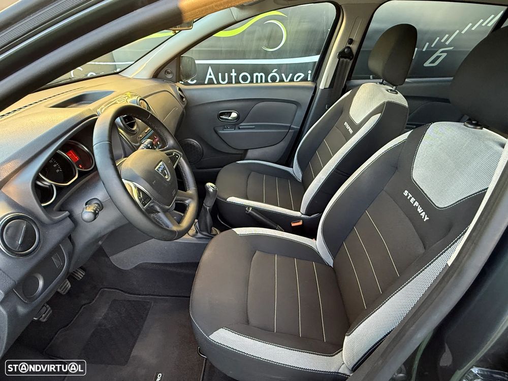 Dacia Sandero Stepway SCe 75 Essential - 14