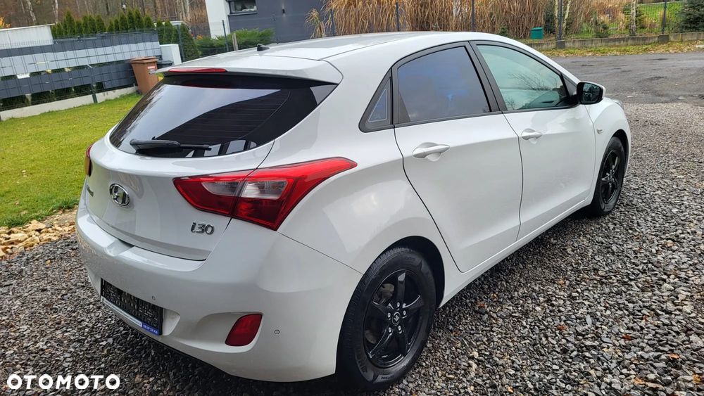 Hyundai i30 1.4 Fifa World Cup Edition - 14