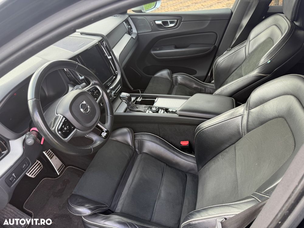 Volvo XC 60 D4 R-Design - 13