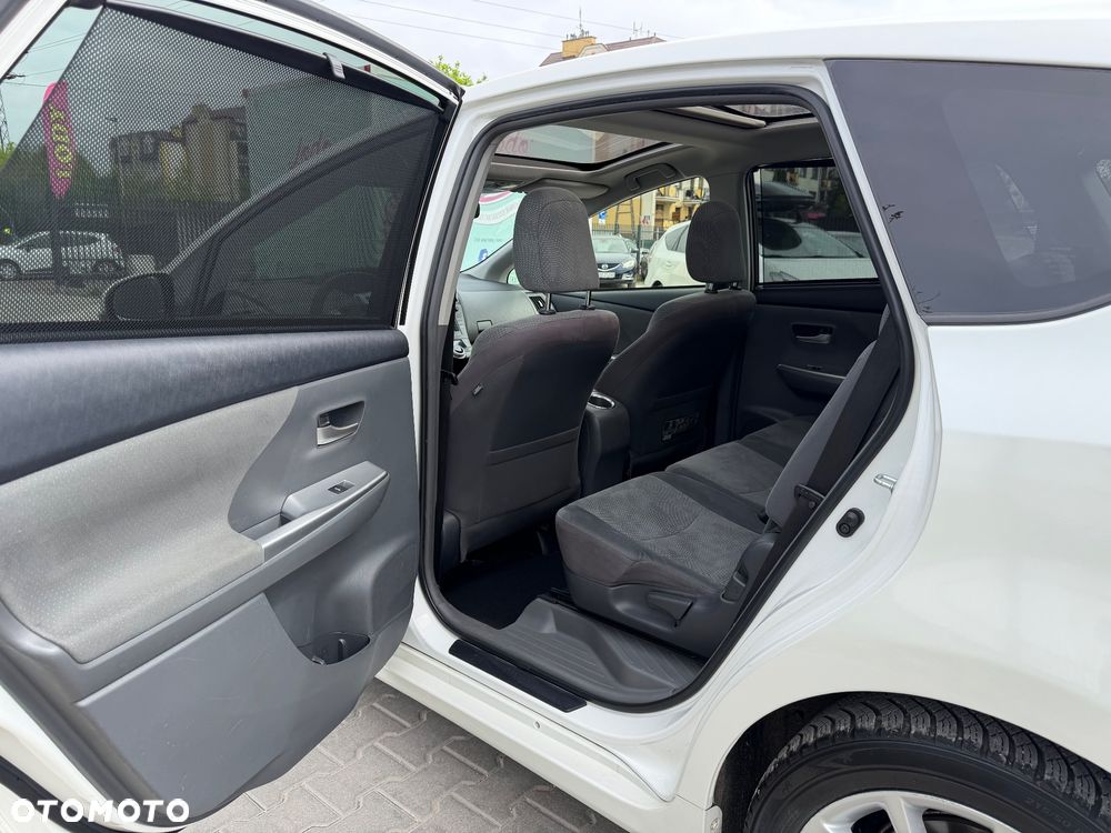 Toyota Prius+ (Hybrid) Comfort - 26