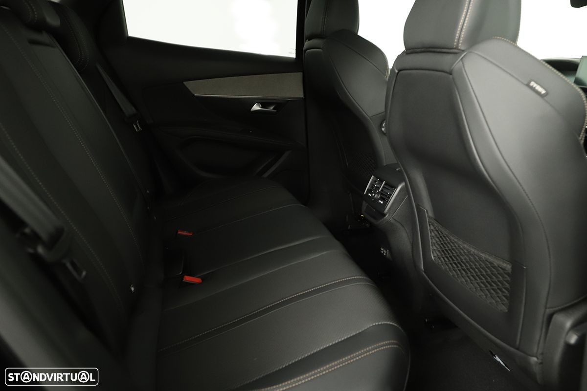 Peugeot 3008 1.2 PureTech GT EAT8 - 23