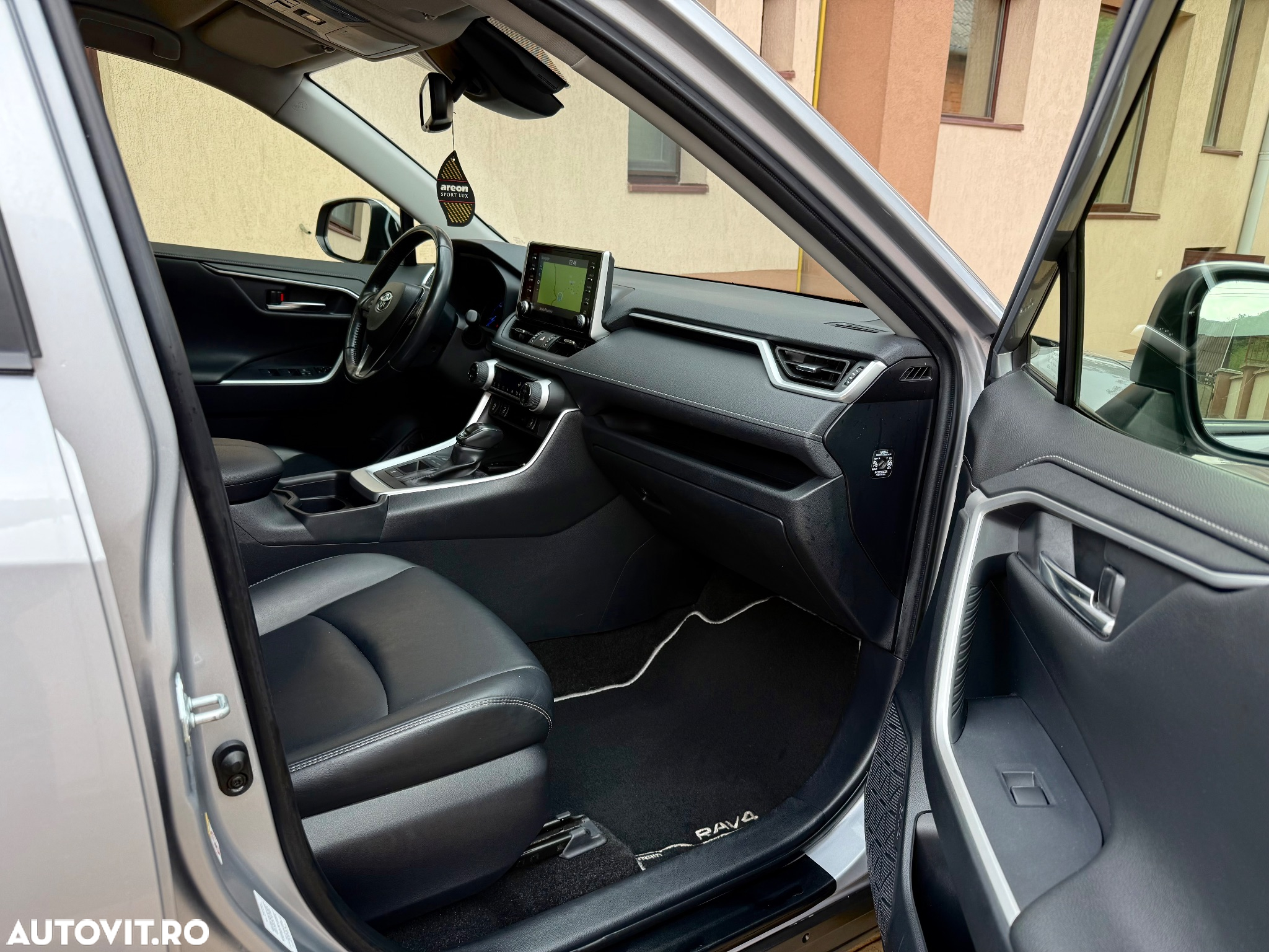 Toyota RAV4 - 22