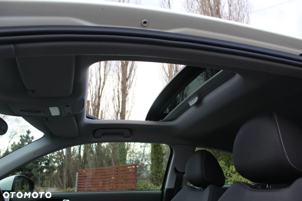 Audi A1 3-drzwiowe 1.4 TFSI S tronic S line edition - 20