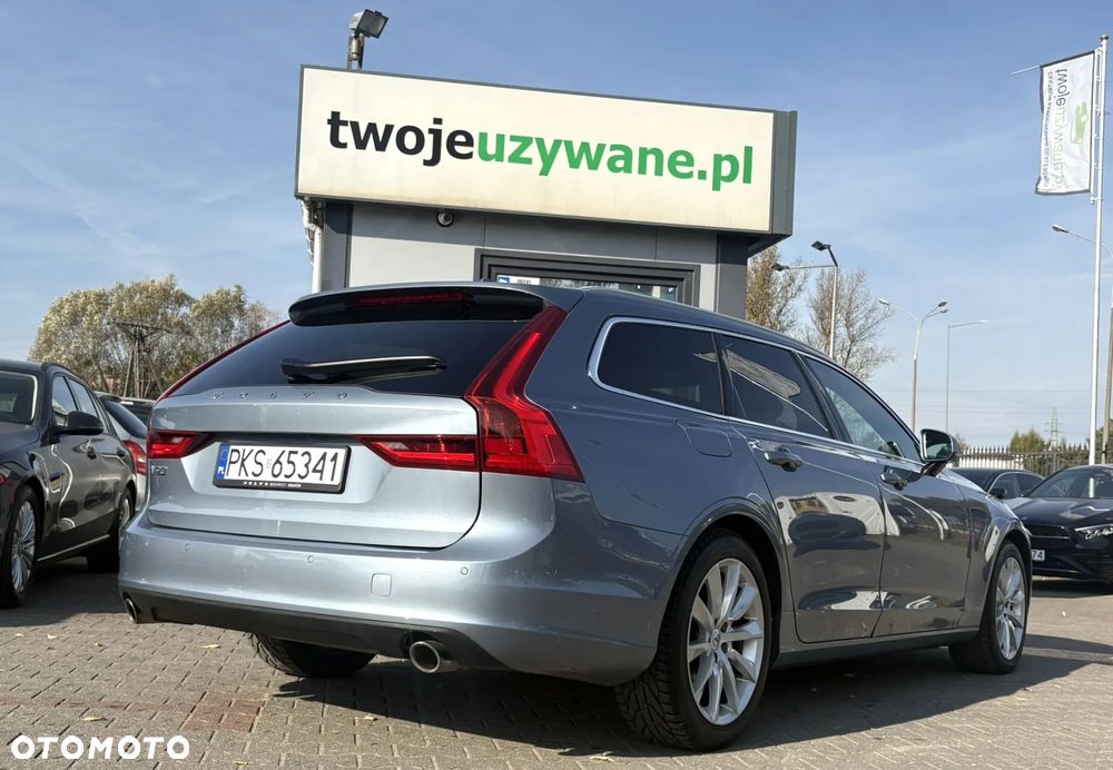 Volvo V90 D4 Momentum - 8