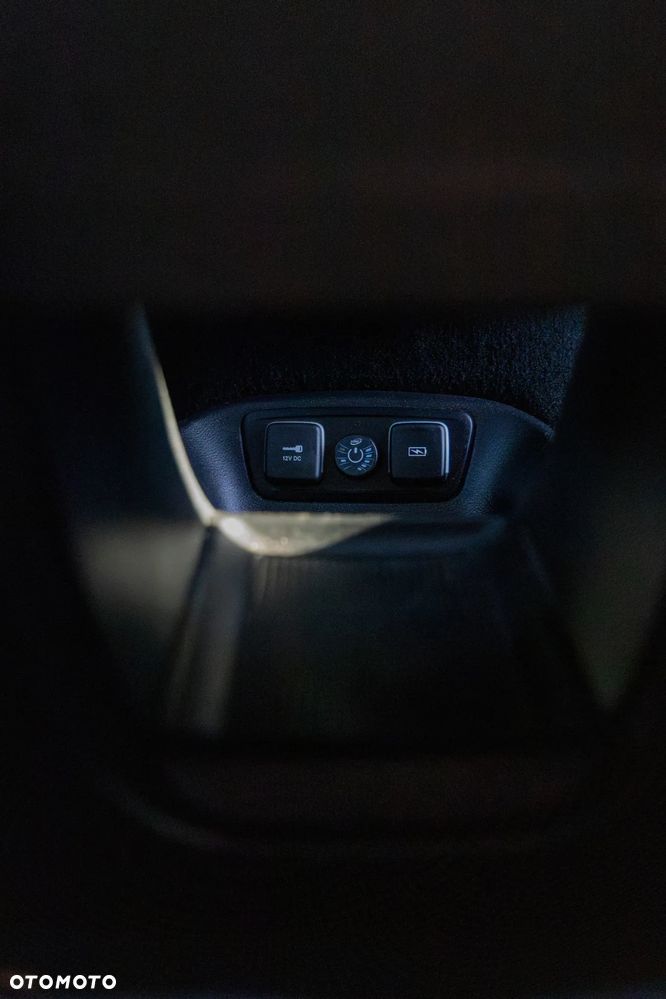 Chrysler Pacifica - 17