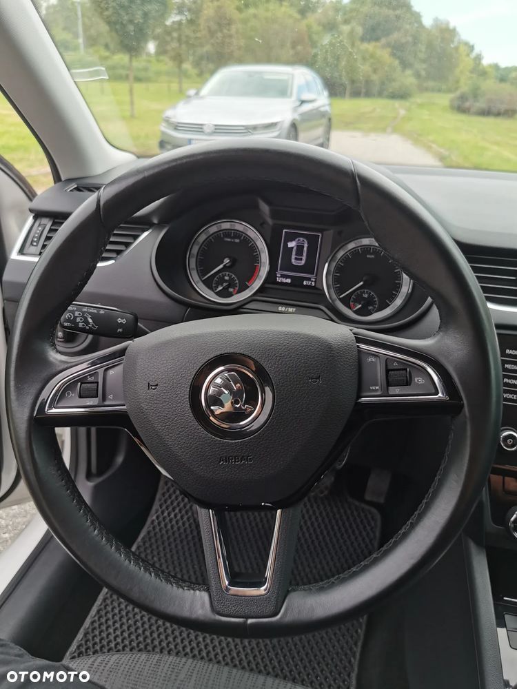Skoda Octavia 2.0 TDI SCR Style DSG - 27