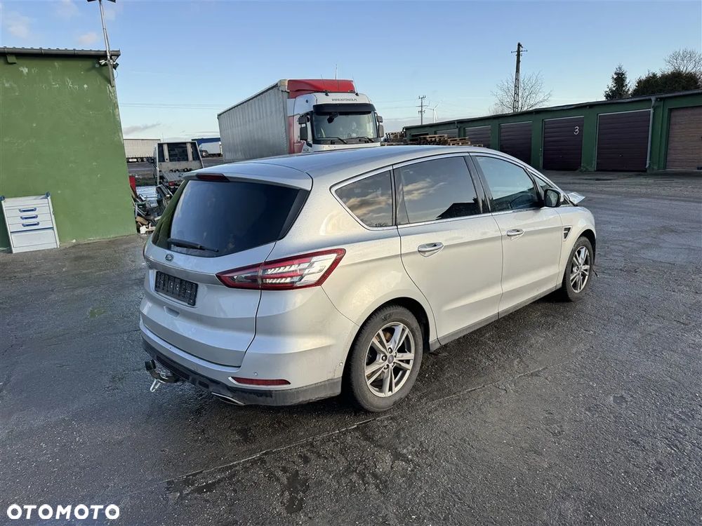 Ford S-Max 2.0 TDCi Titanium PowerShift - 6