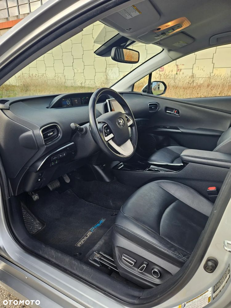 Toyota Prius - 8