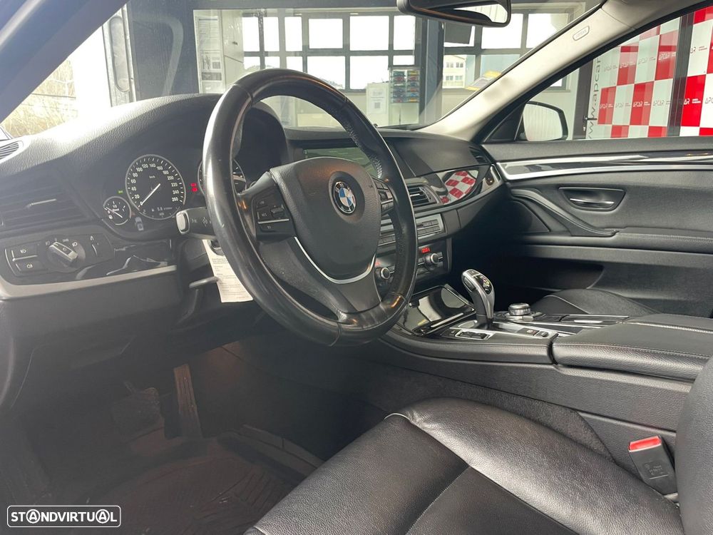 BMW 520 d Auto - 12