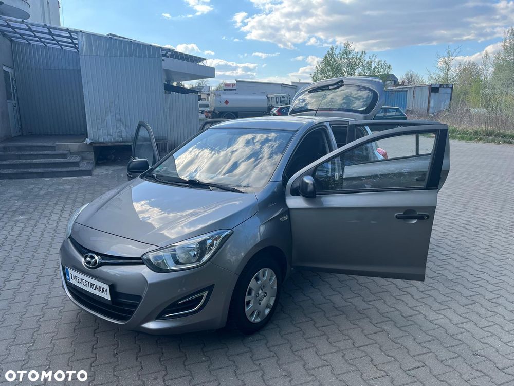 Hyundai i20 1.25 Comfort - 13