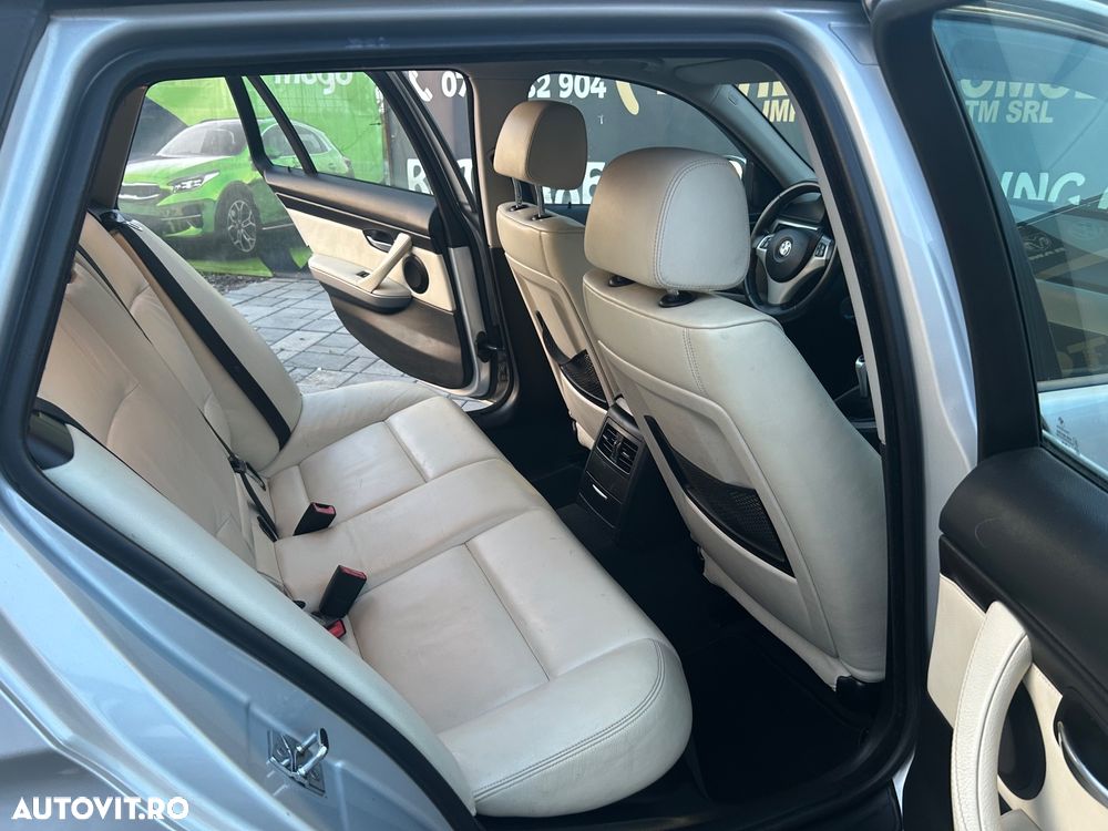 BMW Seria 3 320si - 4