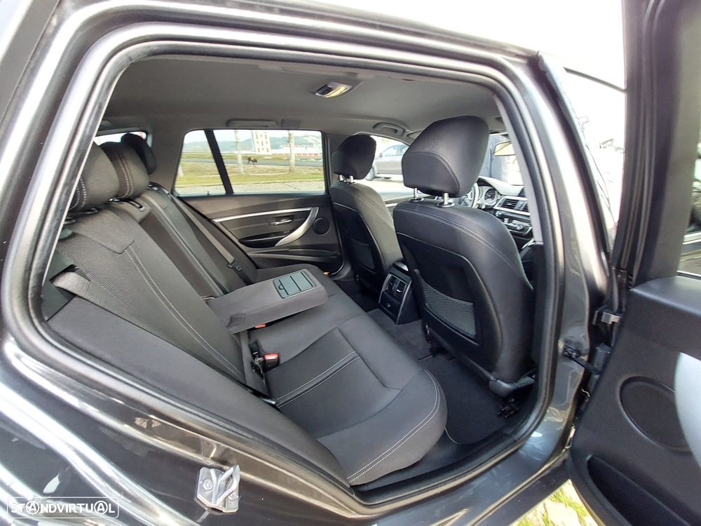 BMW 318 d Ultimate Auto - 4