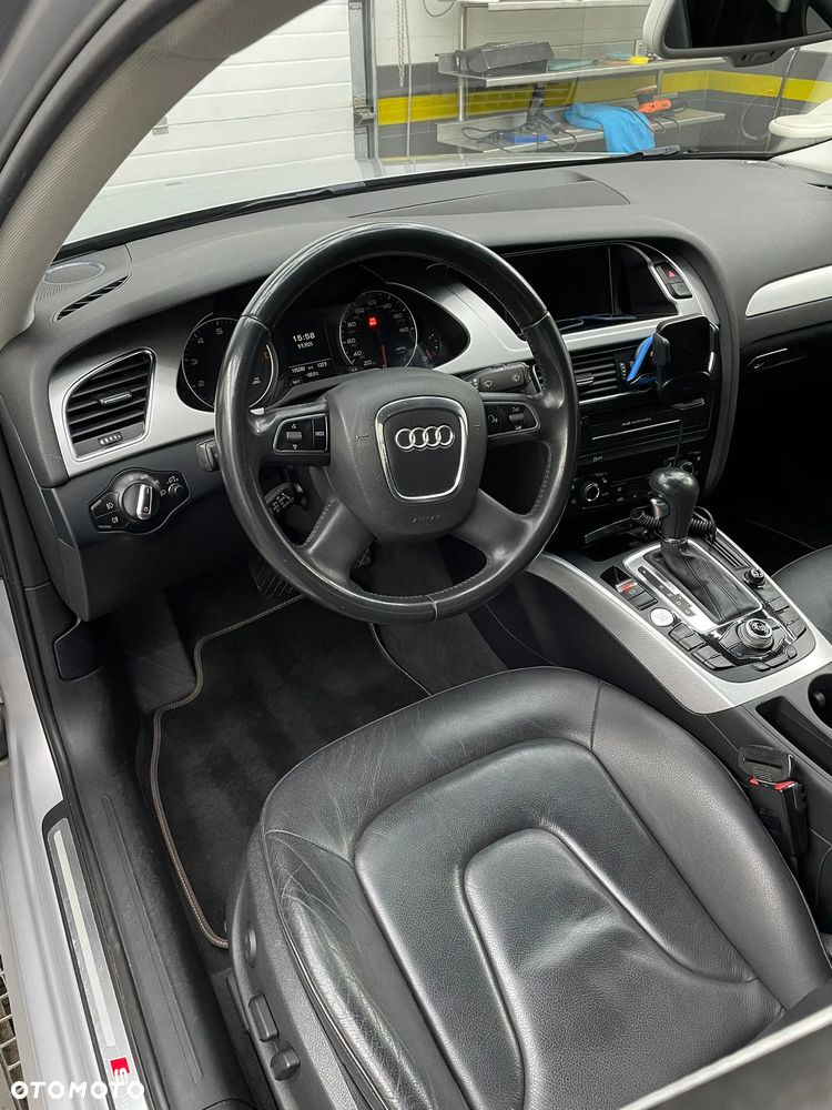 Audi A4 - 4
