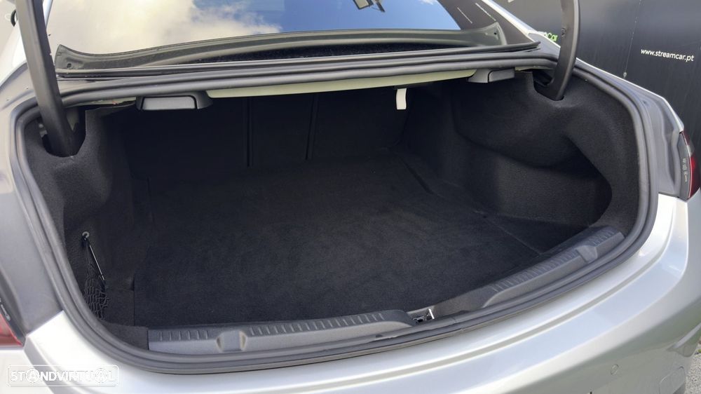 Mercedes-Benz E 220 d 9G-TRONIC AMG Line - 34