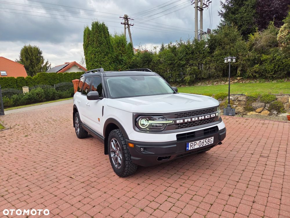 Ford Bronco - 2