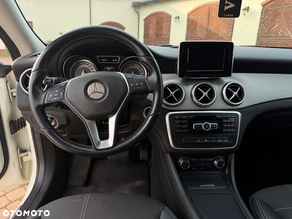 Mercedes-Benz CLA 220 d 7G-DCT AMG Line - 7