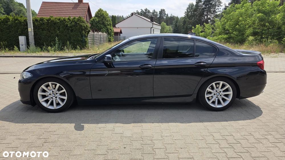 BMW Seria 5 525d - 2