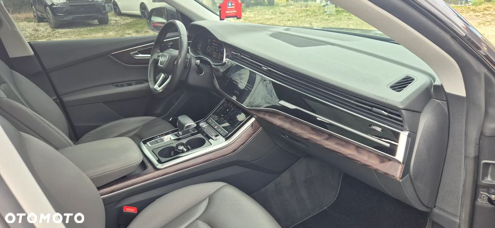Audi Q8 SUV TFSI quattro 250 kW tiptronic S line business - 15