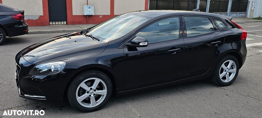 Volvo V40 D4 Summum - 9