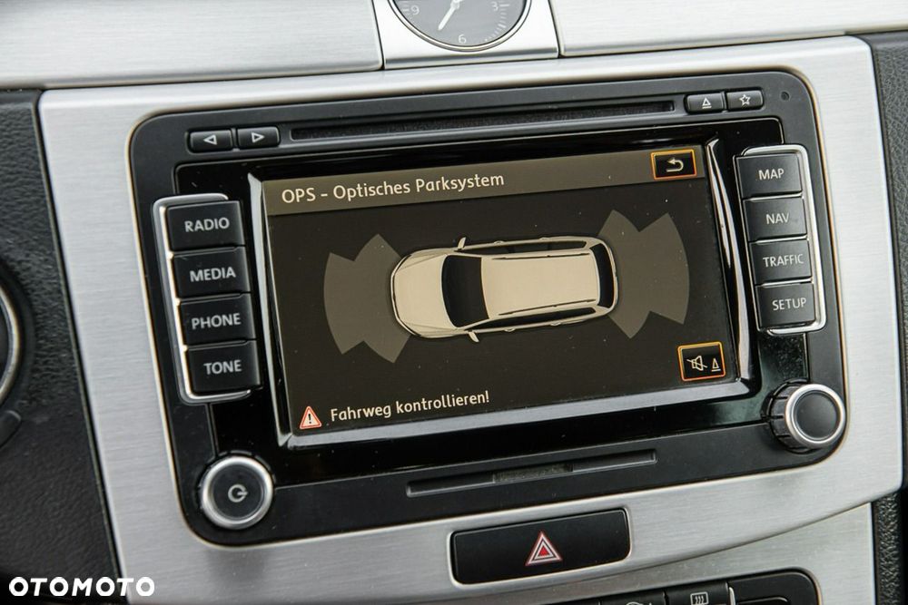 Volkswagen Passat - 22