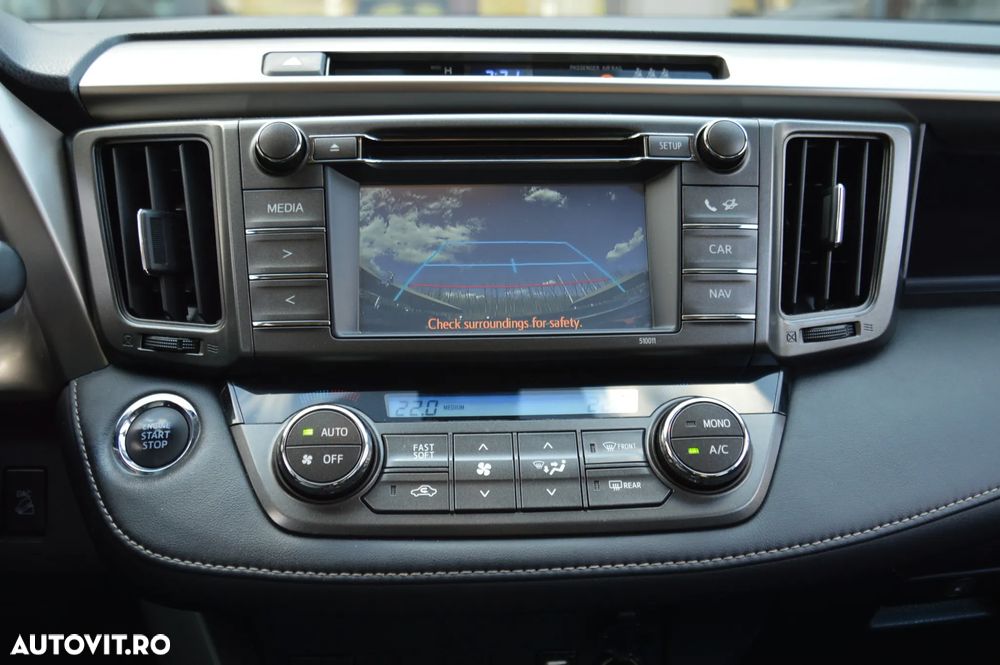 Toyota RAV4 2.2 D-4D 4x4 Automatik Edition - 24