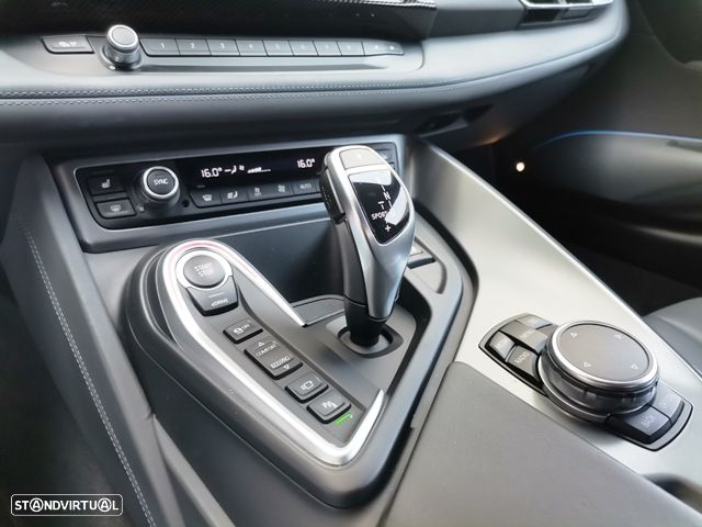 BMW i8 - 31