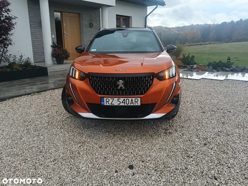 Peugeot 2008 - 8