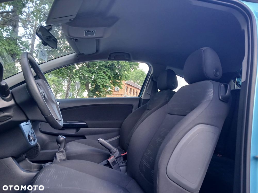 Opel Corsa 1.4 16V Satellite - 23