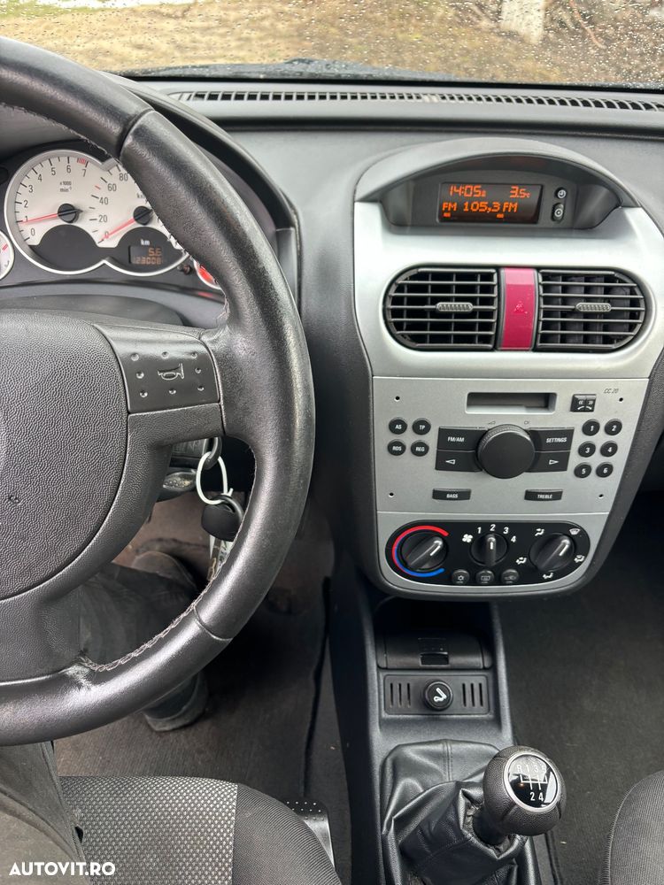 Opel Corsa 1.2 16V Edition - 8