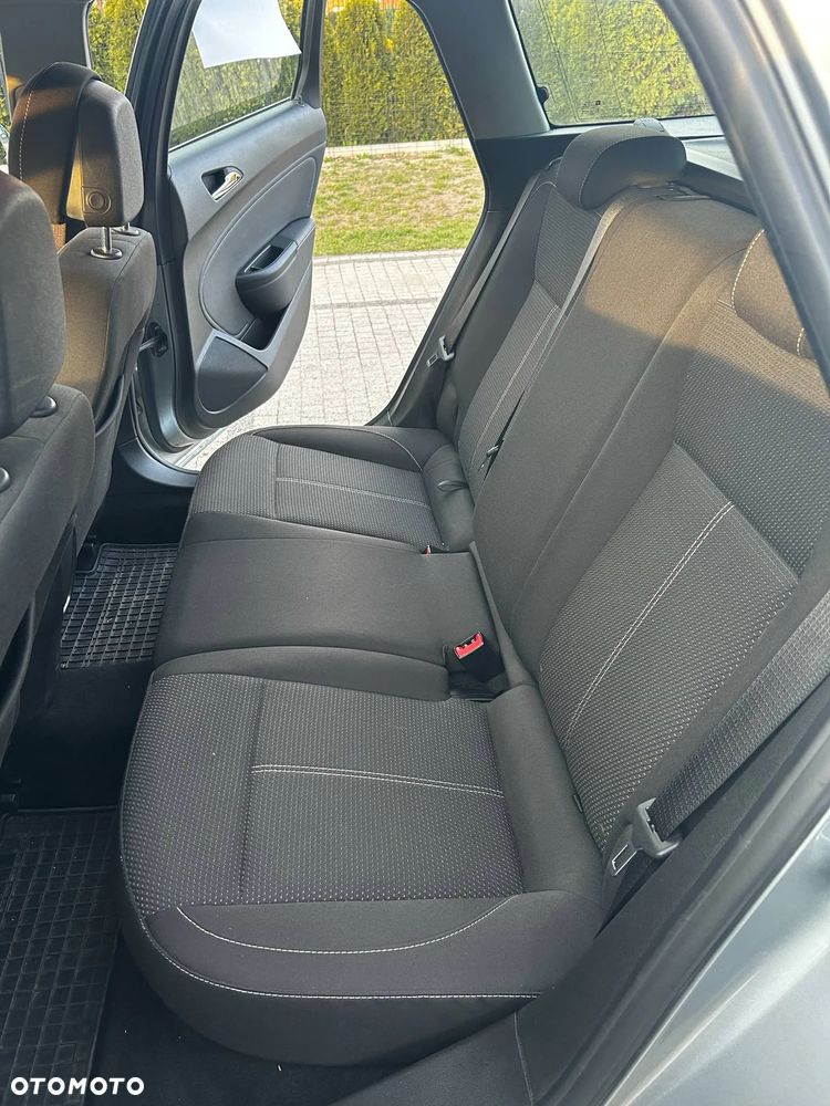 Opel Astra 1.7 CDTI DPF Active - 7