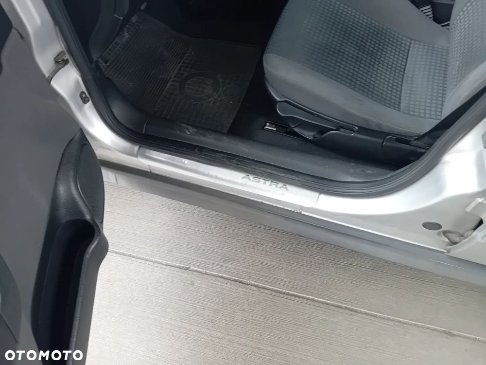 Opel Astra - 26