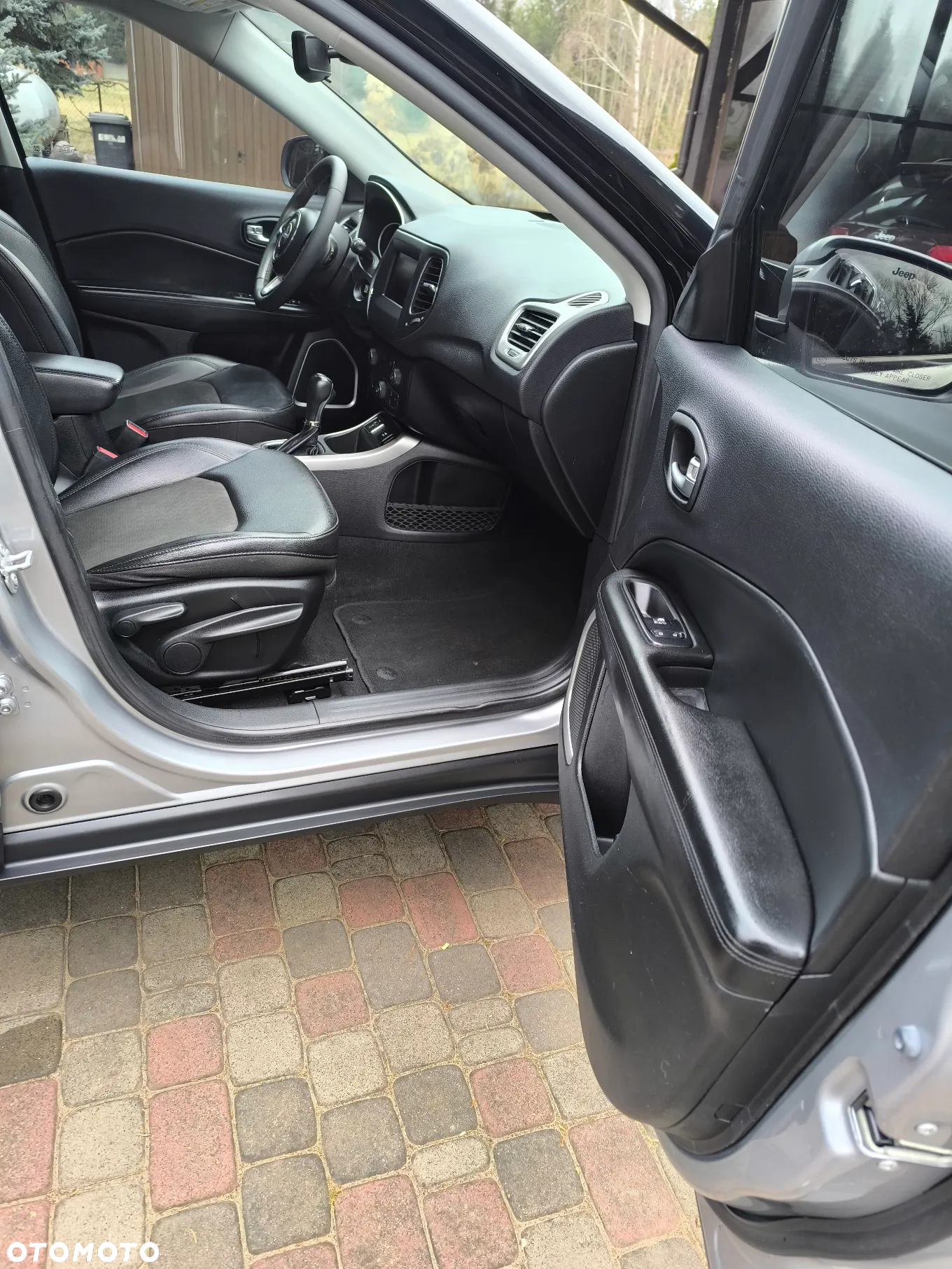 Jeep Compass - 11