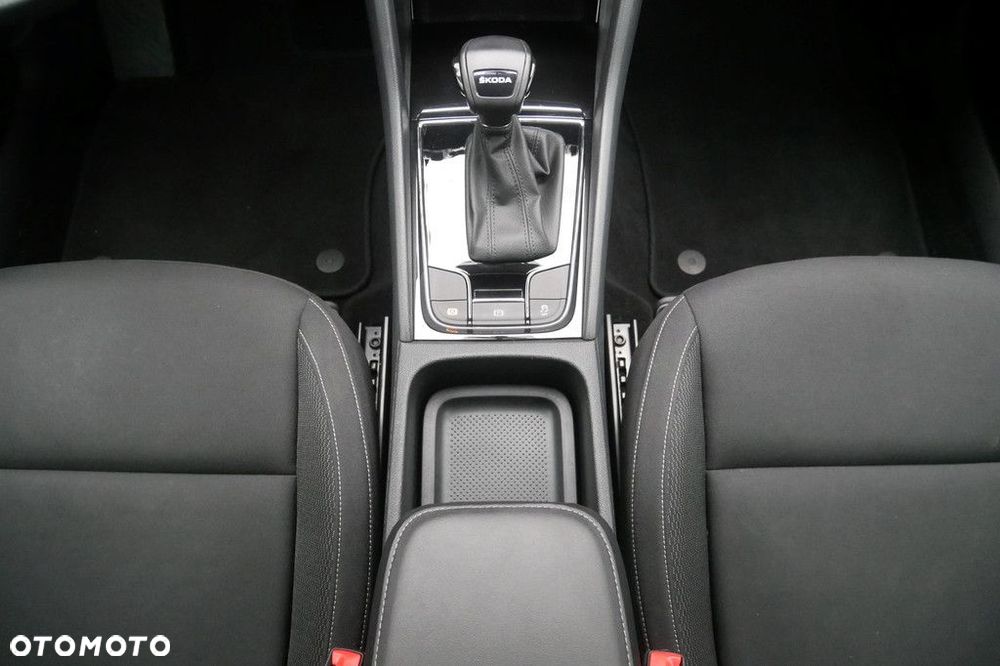Skoda Karoq 1.5 TSI ACT Ambition DSG - 11