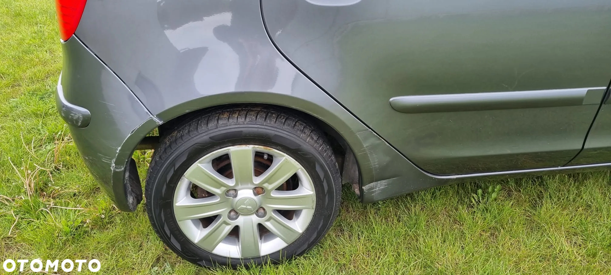 Mitsubishi Colt - 8