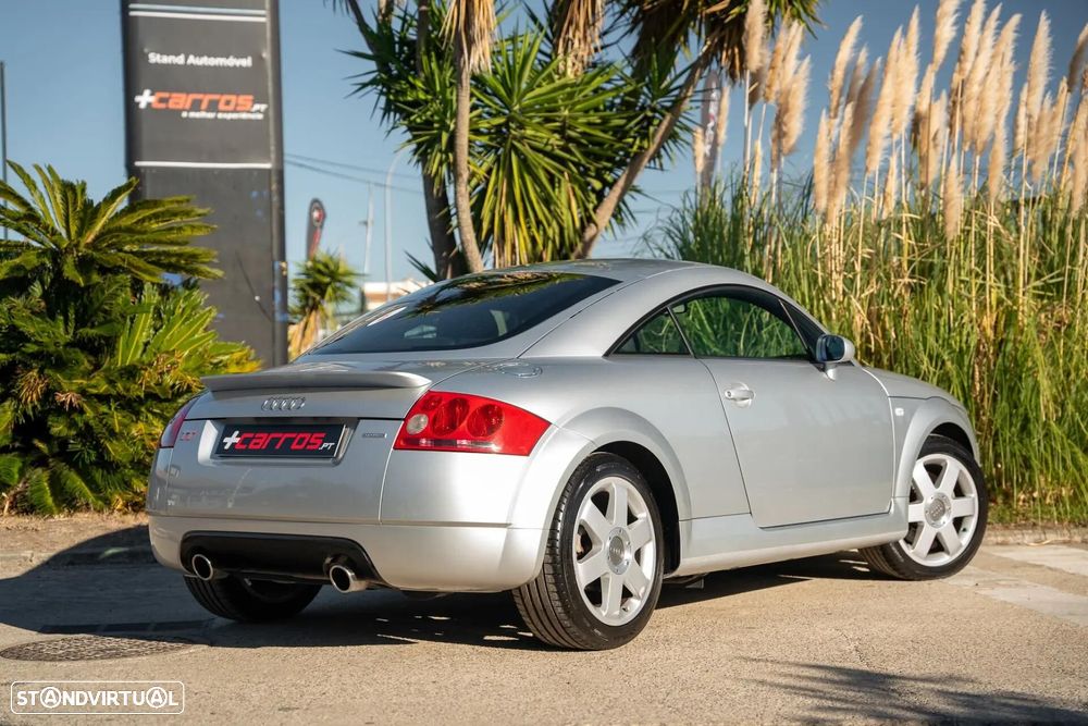Audi TT Coupé 1.8 T quattro - 11
