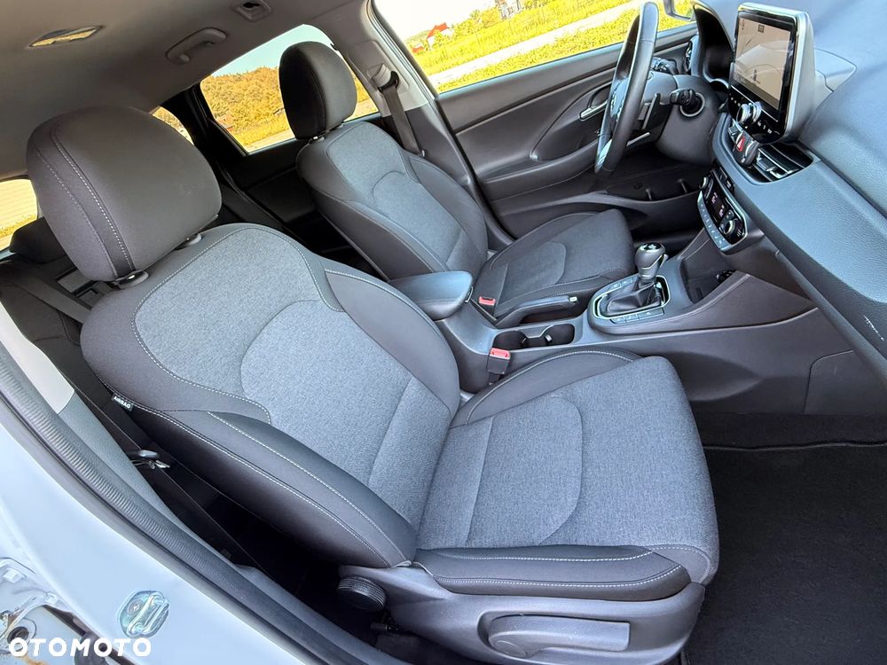 Hyundai i30 1.6 CRDI 48V-Hybrid DCT Prime - 24