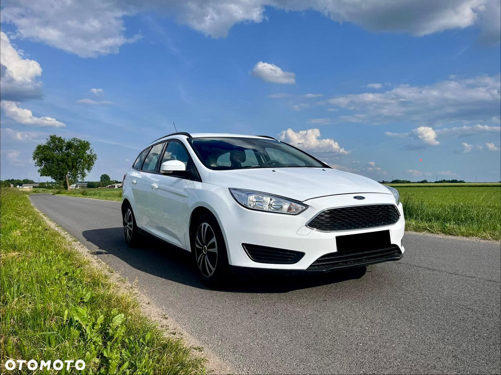 Ford Focus 1.6 TDCi DPF Start-Stopp-System SYNC Edition - 3