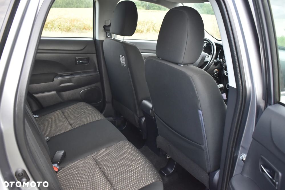 Mitsubishi ASX 1.6 Invite Navi - 33