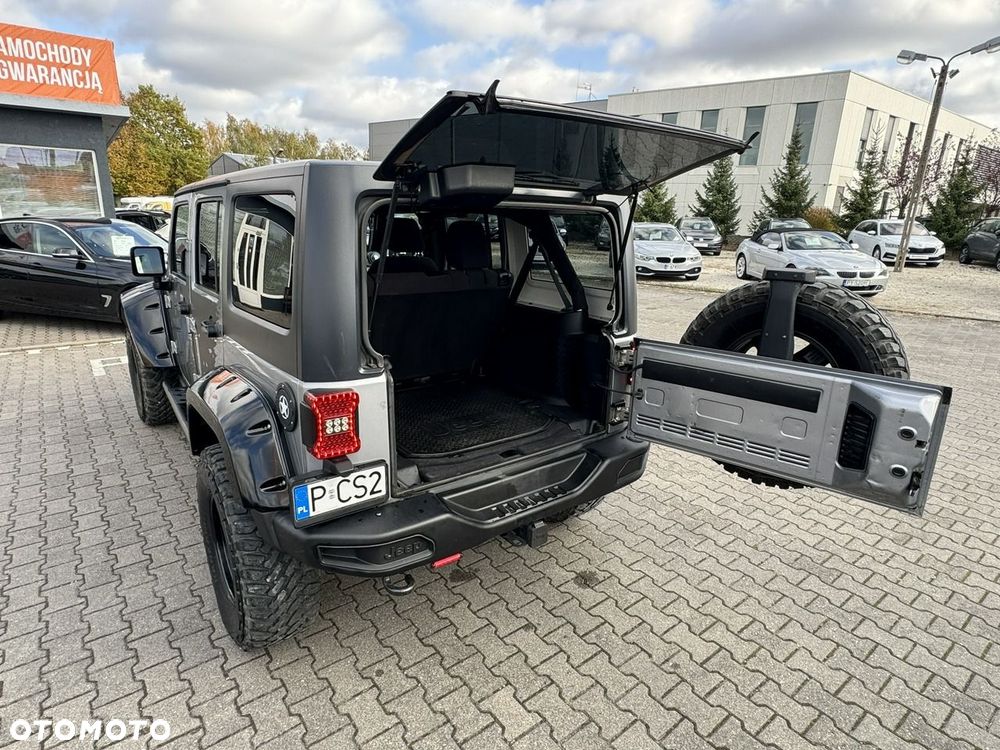 Jeep Wrangler - 30