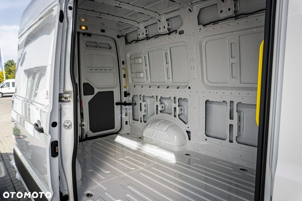 Volkswagen Crafter - 10