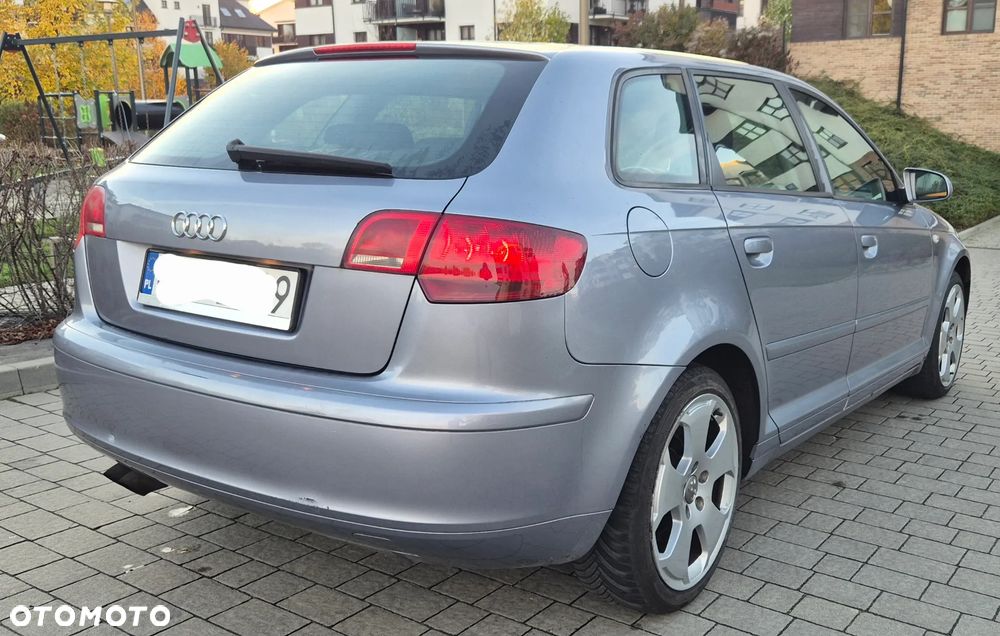 Audi A3 Sportback - 2
