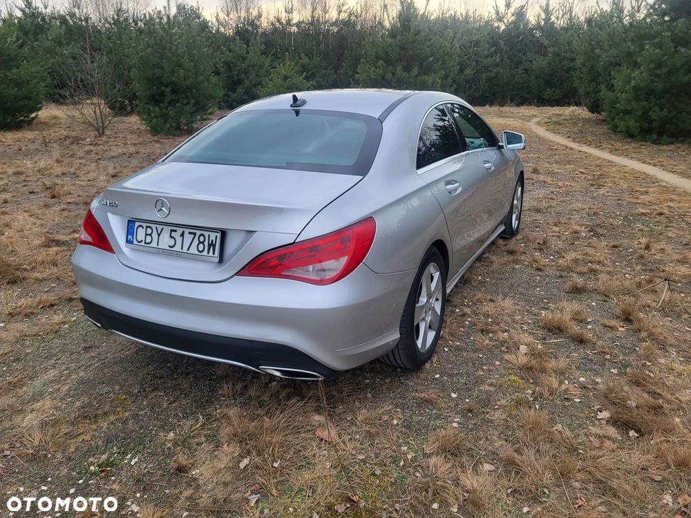 Mercedes-Benz CLA 250 7G-DCT UrbanStyle Edition - 4