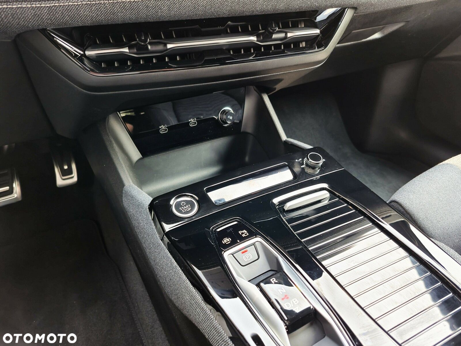 Audi A6 e-tron - 25