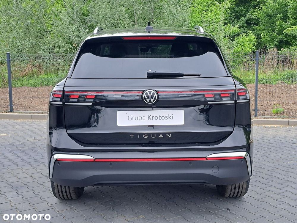 Volkswagen Tiguan 2.0 TDI Elegance DSG - 6