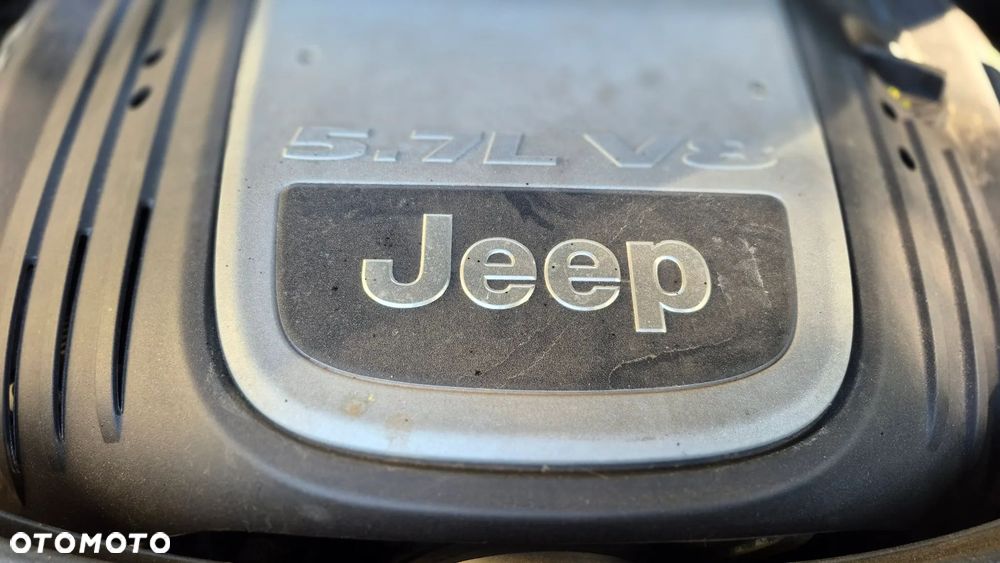 Jeep Commander 5.7 V8 Limited - 38