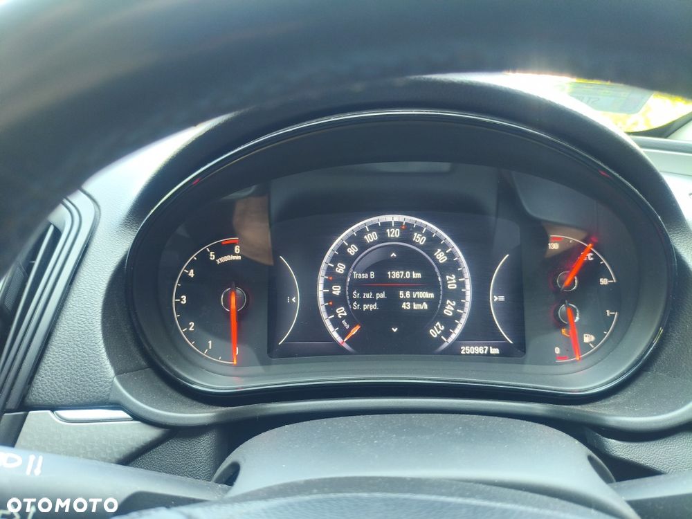 Opel Insignia - 7