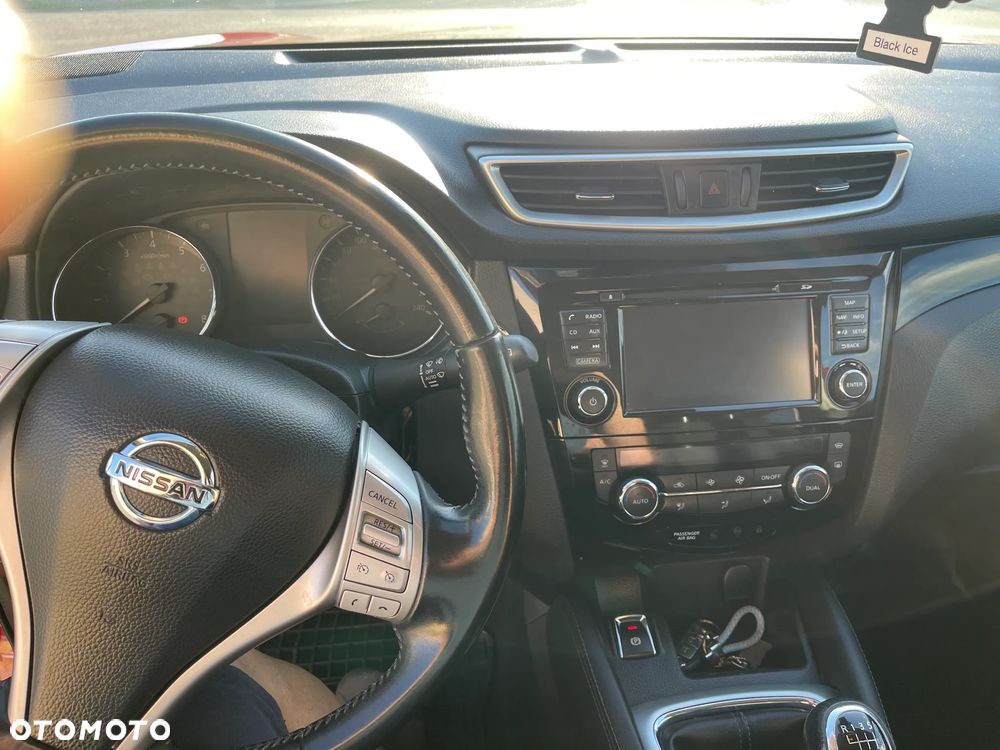 Nissan Qashqai 1.2 DIG-T Tekna EU6 - 13